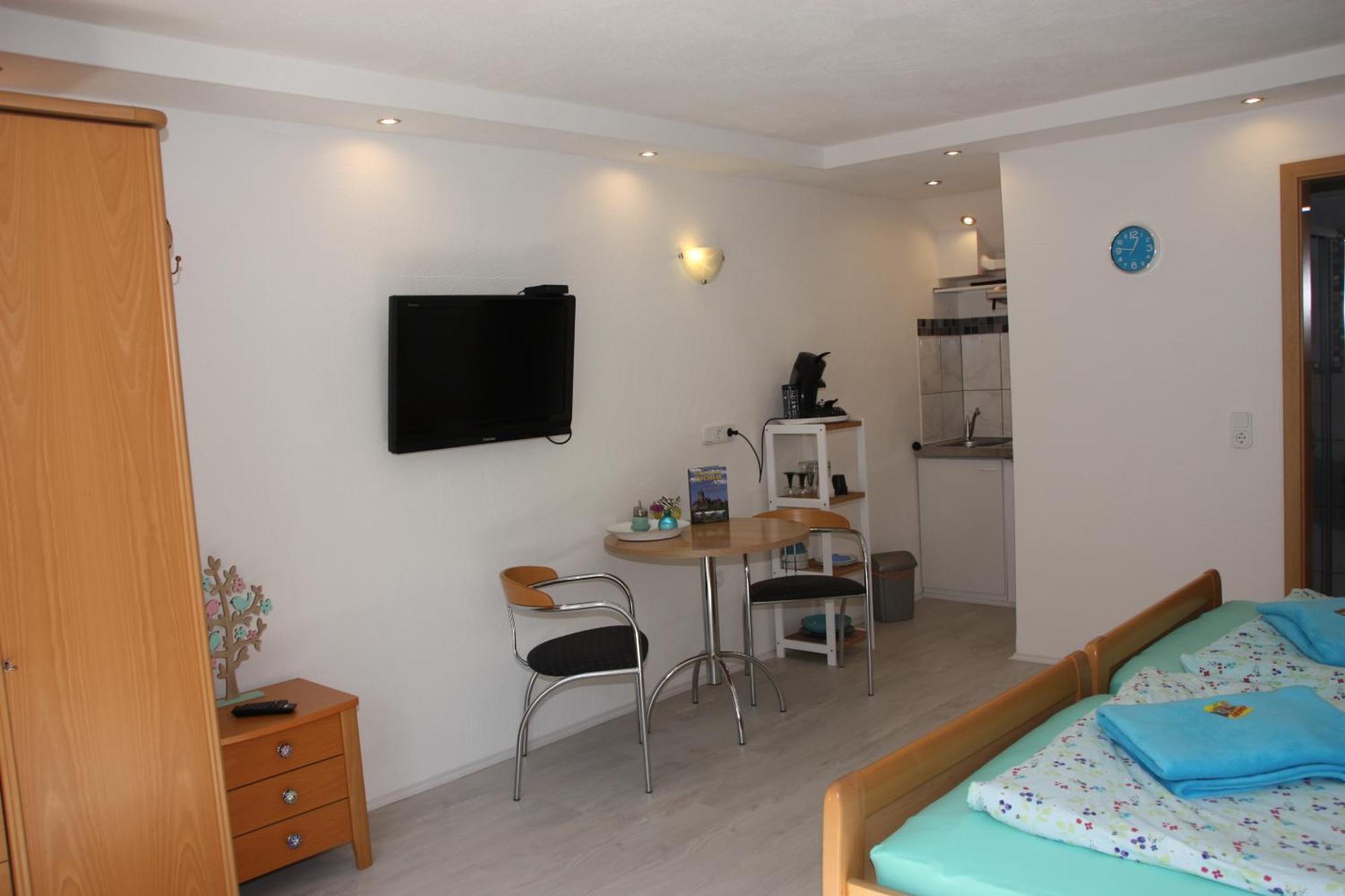 Pension Camping Schausten Кохем Экстерьер фото